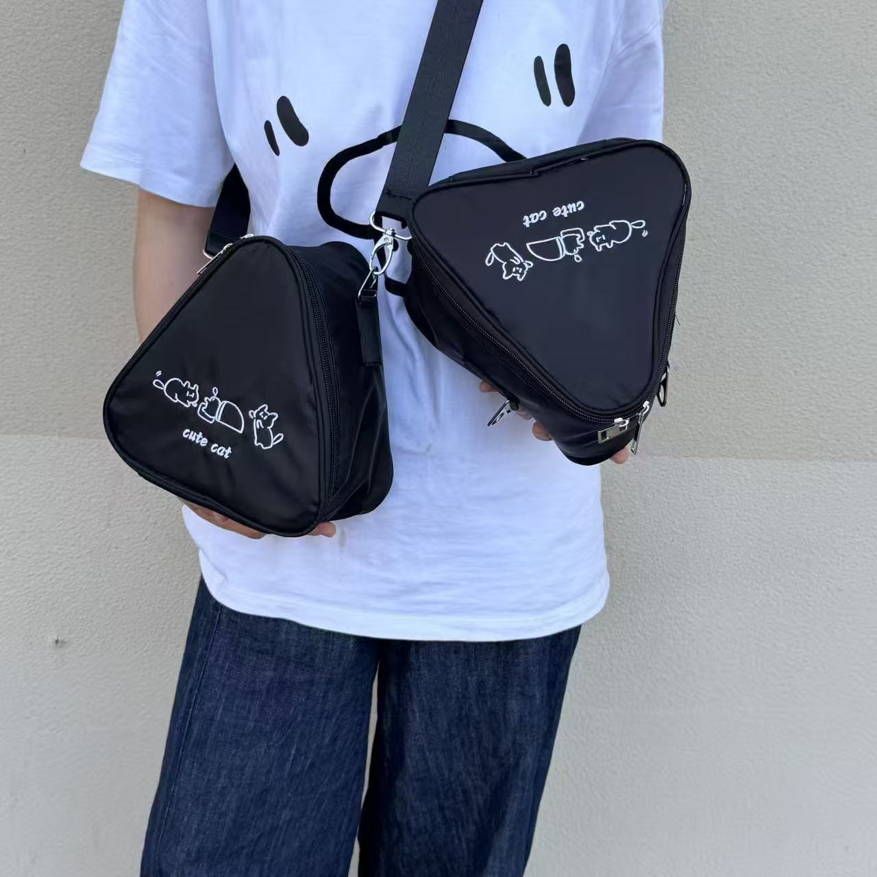 กระเป๋ากล้องทรงสามเหลี่ยมลายน่ - Camera Bag Travel บทวิจารณ์และราคา
